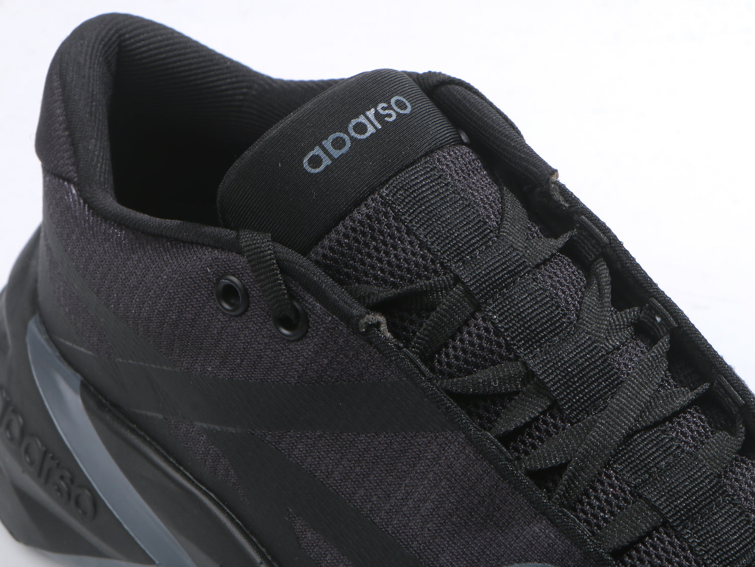 M.I.A. Trail Running Shoes