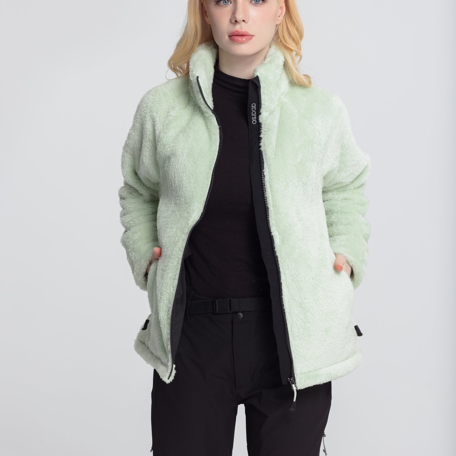 Women_s_PeakSoft_Jacket